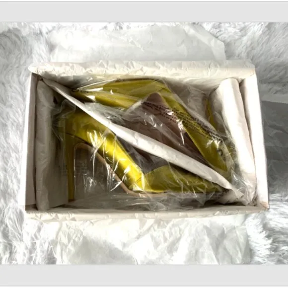 NIB SJP by Sarah Jessica Parker Rampling Satin Pumps Rish Gold EU 38.5 US8 100mm