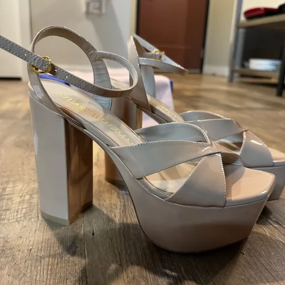 NIB STUART WEITZMAN Miami Patent Leather Platform Sandals