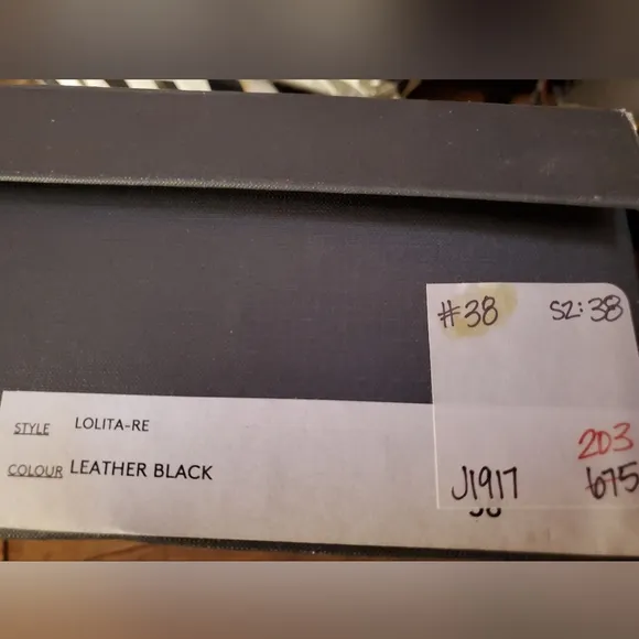 NIB sz 36.5, 37 and 38 Ritch Erani clear heel boots
