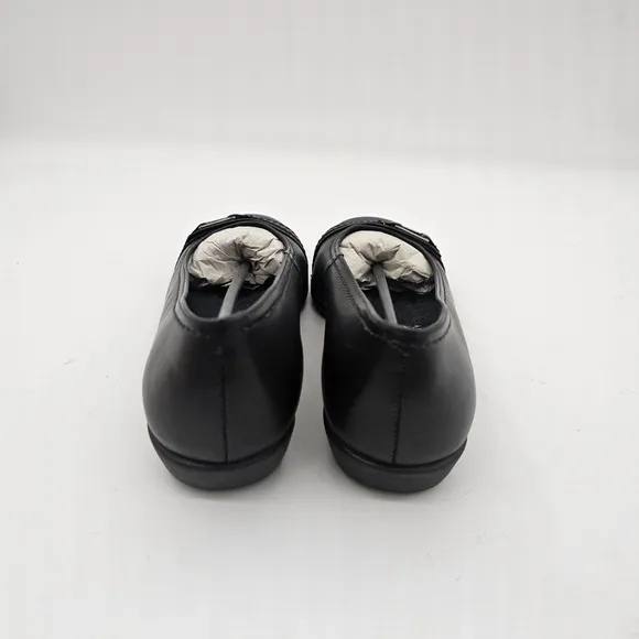 NIB Walking Cradle Flynn Black Leather Slip On Ballet Flats Shoes Size 5