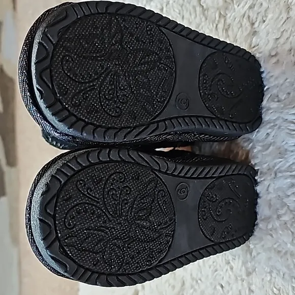 NIB/NWT - Girls Boots