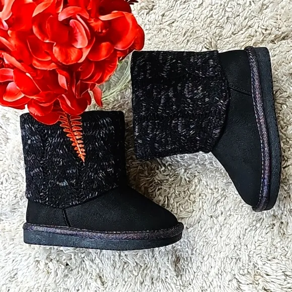 NIB/NWT - Girls Boots