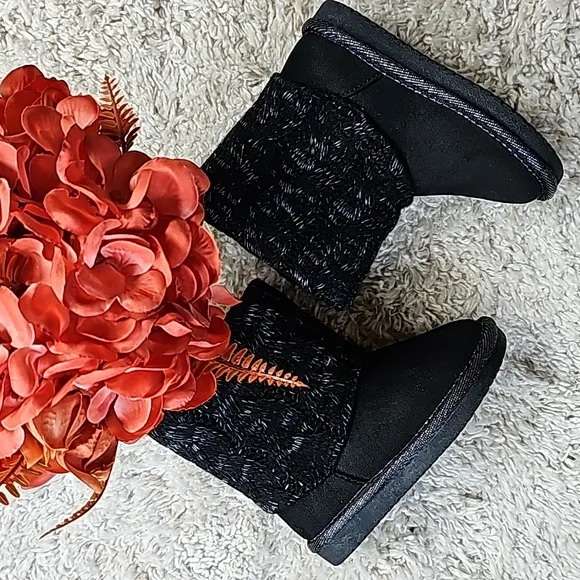 NIB/NWT - Girls Boots