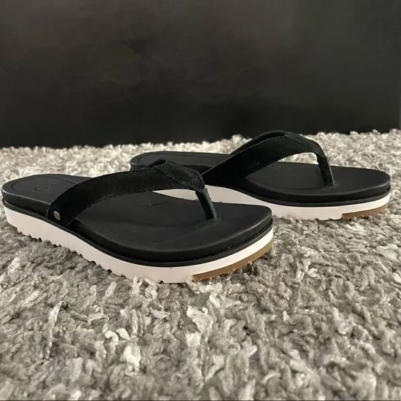 NIB UGG Lorrie Sandals