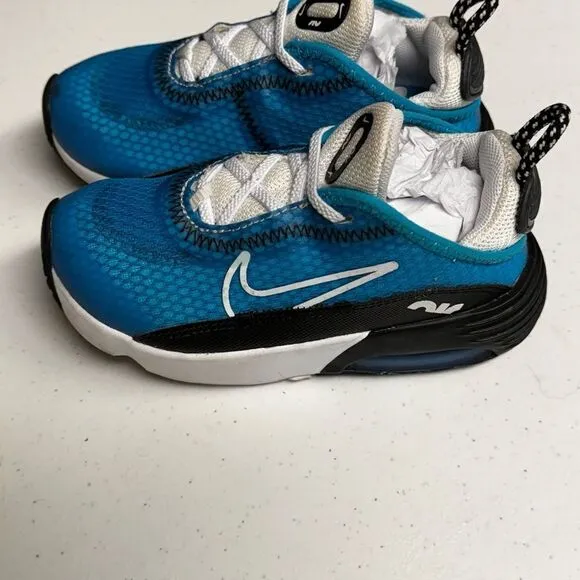 Nike 2090 Kids boys shoes size 8C 8 C back metallic gold blue