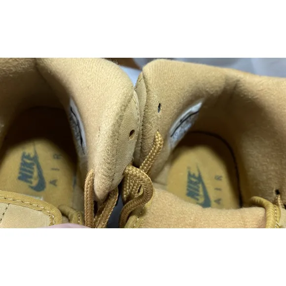 Nike Air Force 1 high LV8 #807617-200 Flax Wheat Size 4.5Y Lace Up Sneakers