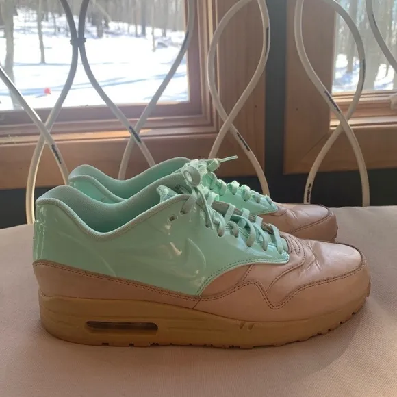 Nike Air Max 1 VT QS Arctic Green Vachetta Size 10