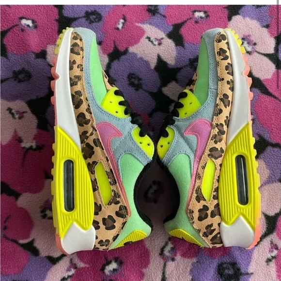 Nike Air Max 90 Vibrant Leopard Print Women's Sneakers