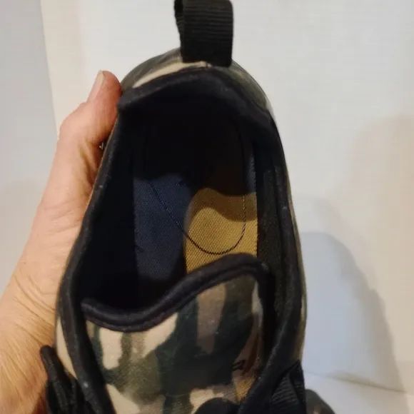 Nike Air‎ Max Axis Premium Camo Shoes sz.8.5