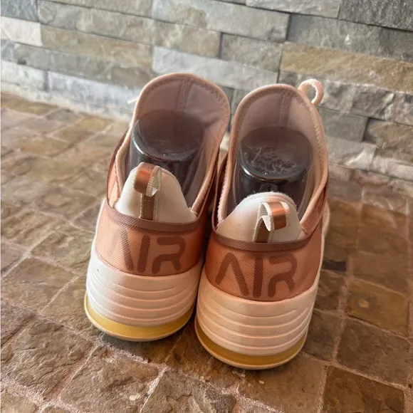 Nike Air Max Bella TR 2 Women's Shoes - Pink and Bronze