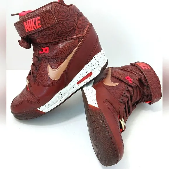 Nike‎ Air Revolution Sky Hi City Pack Milan, Limited Edition, Size 8.5| EUR 40