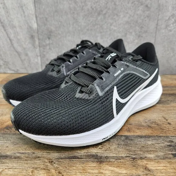 Nike Air Zoom Pegasus 40 Size 7.5 Womens Black White Casual Running Shoes