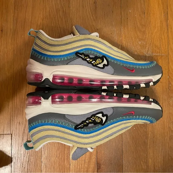 Nike AirMax 97 SE Air Sprung Casual Shoes Women’s 6.5, Children’s 5Y