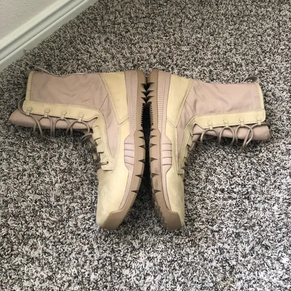 Nike Boots 🔥