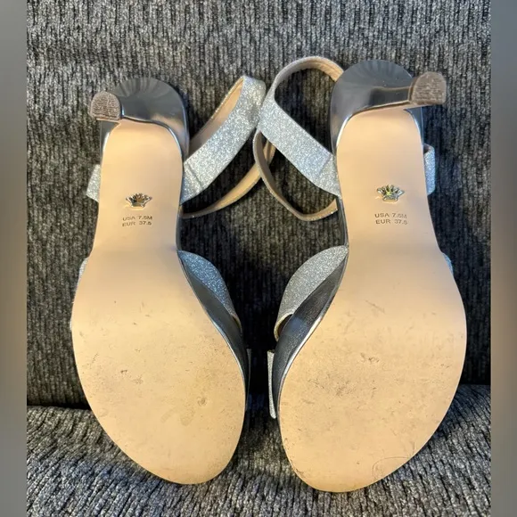 Nina Shara Platform Evening Sandals Women's Size 7.5 Silver Glitter Heels