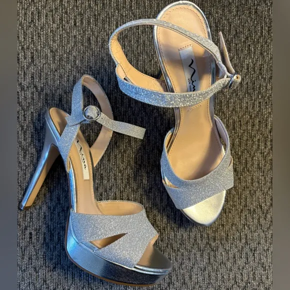 Nina Shara Platform Evening Sandals Women's Size 7.5 Silver Glitter Heels