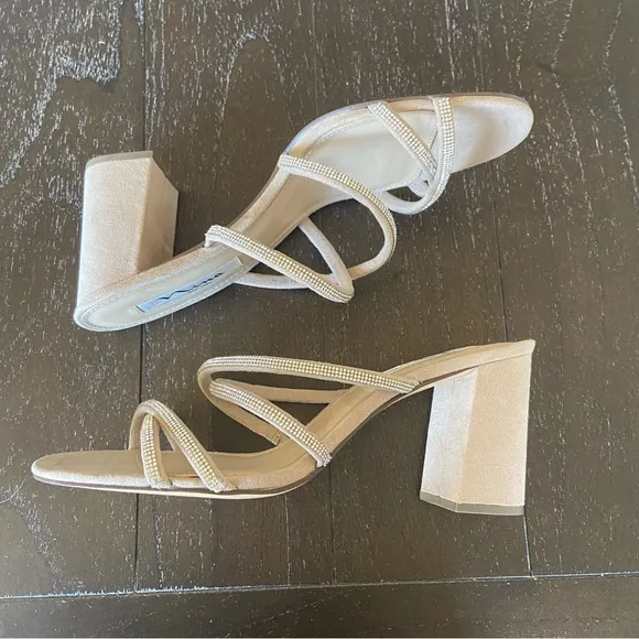 Nina Shoes Queeny Beige‎ Nude Rhinestone Sandals Wedding Size 10M Block Heel