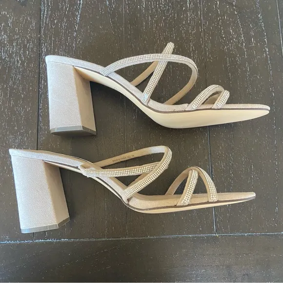 Nina Shoes Queeny Beige‎ Nude Rhinestone Sandals Wedding Size 10M Block Heel