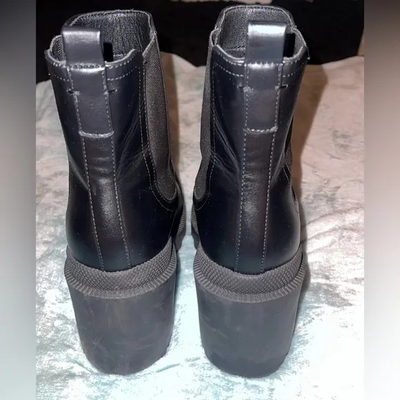 Nine West Black Chunky Heel Chelsea Boots Size 9M
