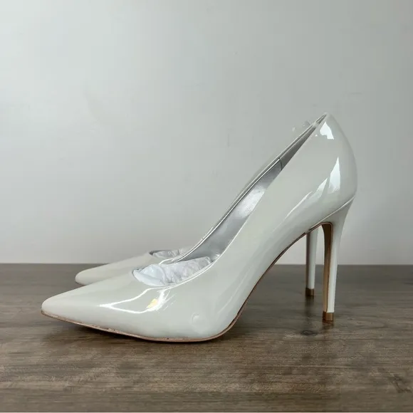 NINE WEST Fresh 3 Women's Stiletto Ivory Pump Size 8 SKU#24489