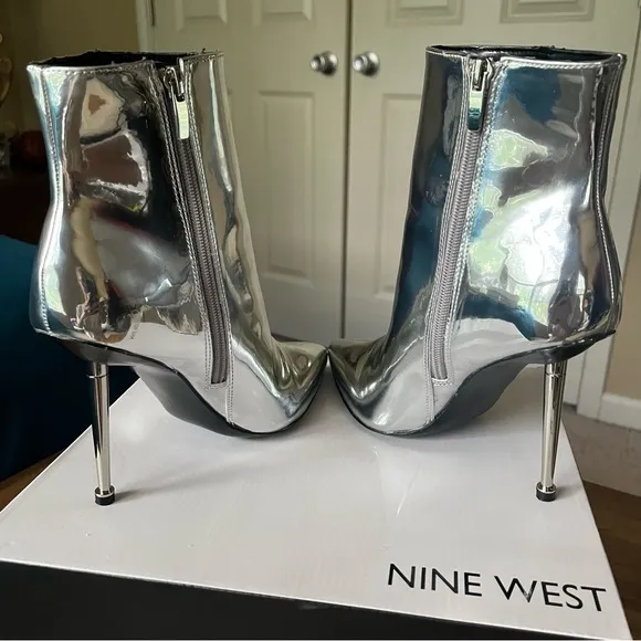 Nine West Metallic Stiletto Bootie NWT