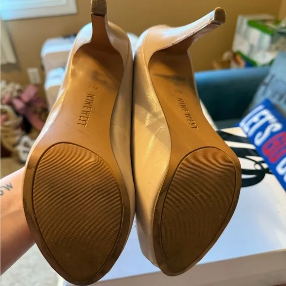 Nine West Women's Peep Toe Camya Pump - Nude 8.5