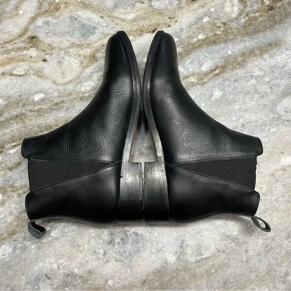 Nisolo Classic Chelsea Boots Black Leather Ankle Low Heel Women's size 8