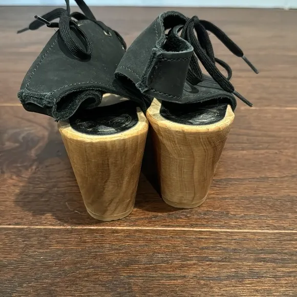 No. 6 Women’s Black Lace Up Peep Toe Heels Size 37/7