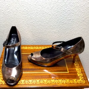 NWB Donald J Pliner 8 Metallic Bronze Silver heels