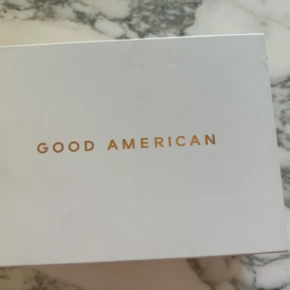NWB Good American Cinderella Clear Stiletto Pump - small scuff - size 9 fits 8.5
