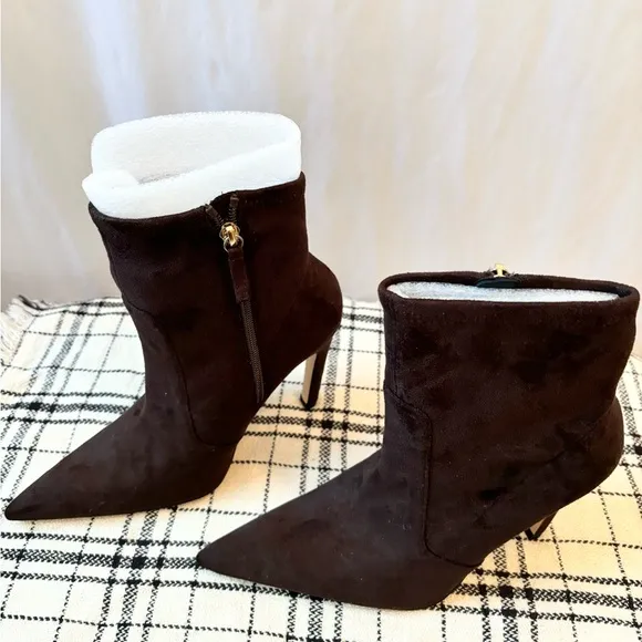NWB Good American Icon Suede Booties