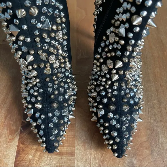 NWOB Azalea Wang Silver Gold Black Stud Clear 5&quot; Stiletto Heel Ankle Boots 8