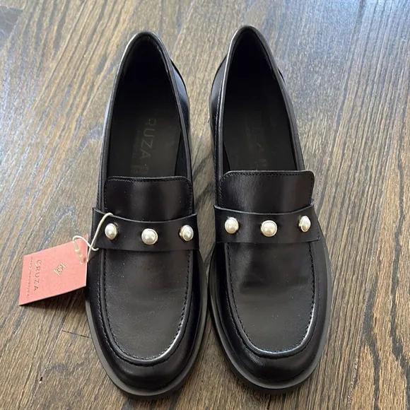 NWOB- Black Women's Leather Loafers with Pearl Detail by Cruza ( size 39)