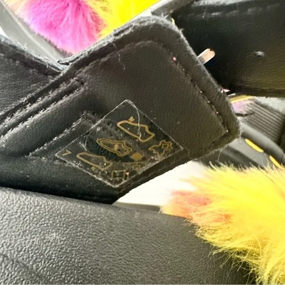 NWOB Dr. Marten Voss II Fluffy rainbow Pride faux fur sandals 7/38
