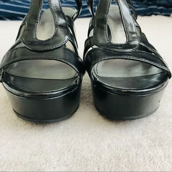 NWOB Marc Fisher FMGlee Platform Sandals