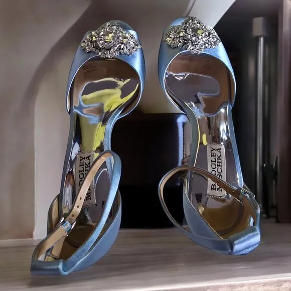 NWOT BADGLEY MISCHKA  ( 6 1/2 ) Halsey Satin Jeweled peep toe 1.5&quot; Heel