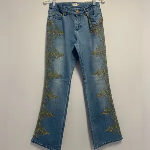 NWOT Cache Vintage Y2K Silver Embroidered Low Rise Jeans Size 6.