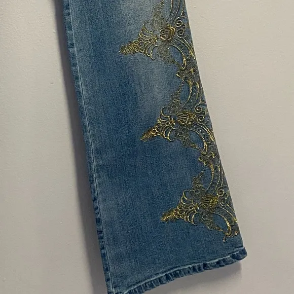 NWOT Cache Vintage Y2K Silver Embroidered Low Rise Jeans Size 6.