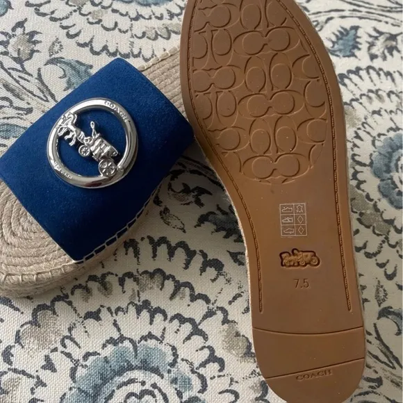 NWOT Coach Especially sandals 👡
