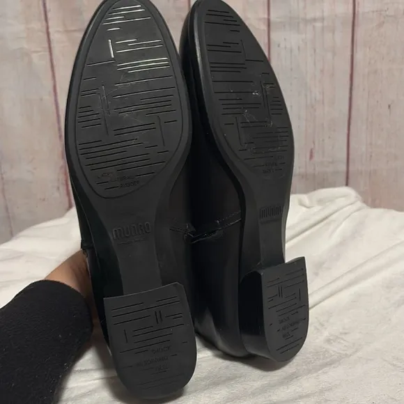 NWOT Munro Averee Leather Double Zipper Ankle Boots