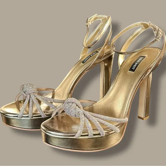 NWOT Nine West ‘Wowzz Platform Dress Sandals’ in “Bronze Crystal” Size 11