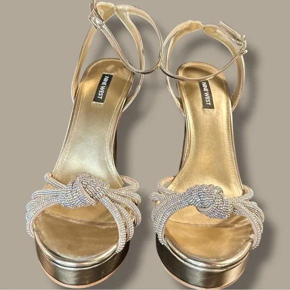 NWOT Nine West ‘Wowzz Platform Dress Sandals’ in “Bronze Crystal” Size 11