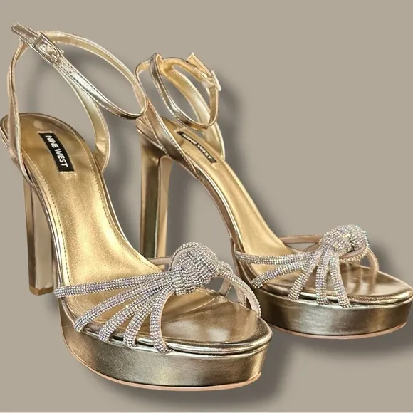 NWOT Nine West ‘Wowzz Platform Dress Sandals’ in “Bronze Crystal” Size 11