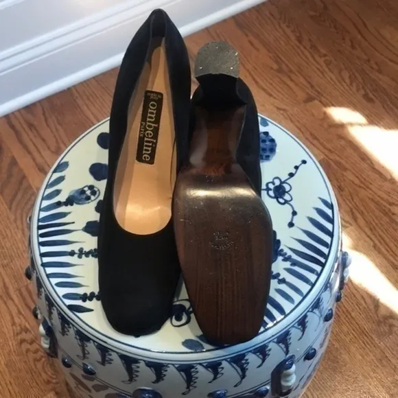 NWOT Ombeline Paris Suede Shoes sz 40