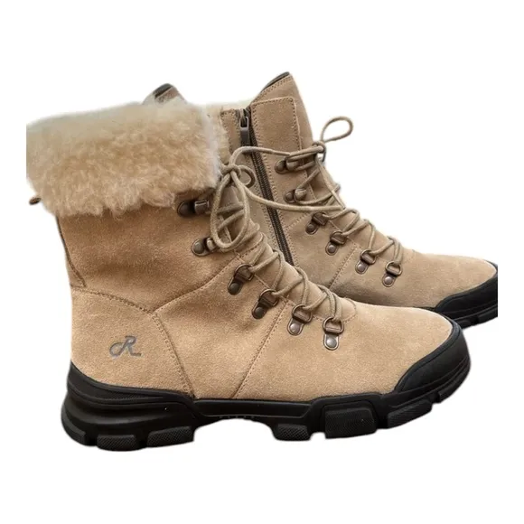 NWOT Religious Comfort Twin Sister Faux Fur Trimmed Boot - Sz 9