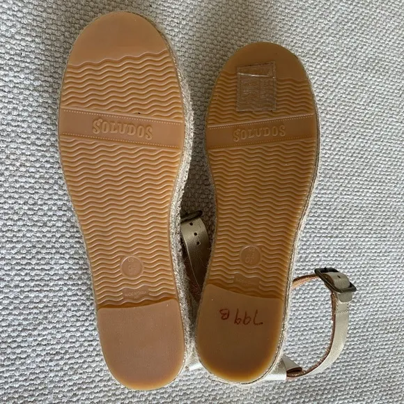 NWOT SOLUDOS Cadiz Gold Metallic Leather Platform Sandals, Ankle Strap, Size 8.5