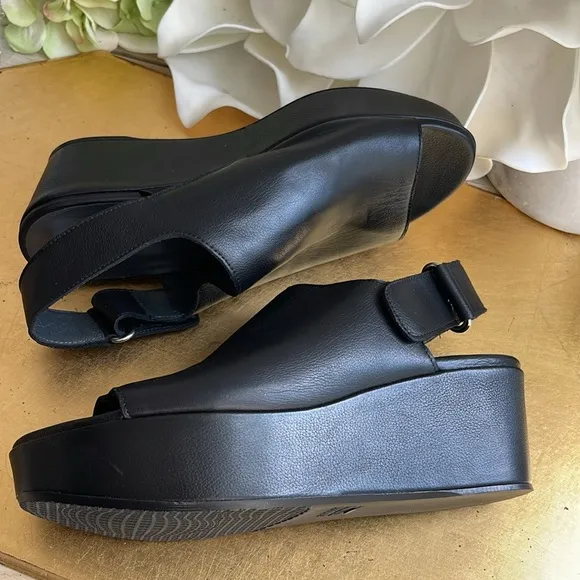 NWOT! Stuart Weitzman Platform Slingback Sandals in Black Calf Leather