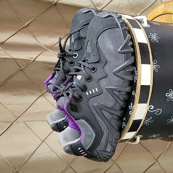 NWOT- Terra ‘Spider’ Composite Toe Safety Sneaker Shoes