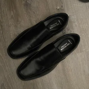 NWOT Van Heusen memory foam officer loafer