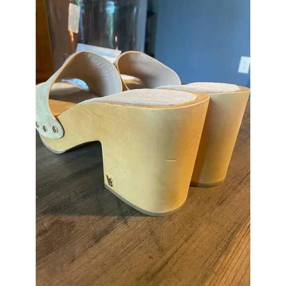 NWOT Veronica Beard HannaLee Desert 70s Wood Platform
